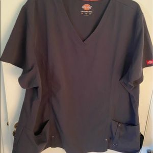 Dickies Xtreme Stretch Pewter 5x plus size scrub top